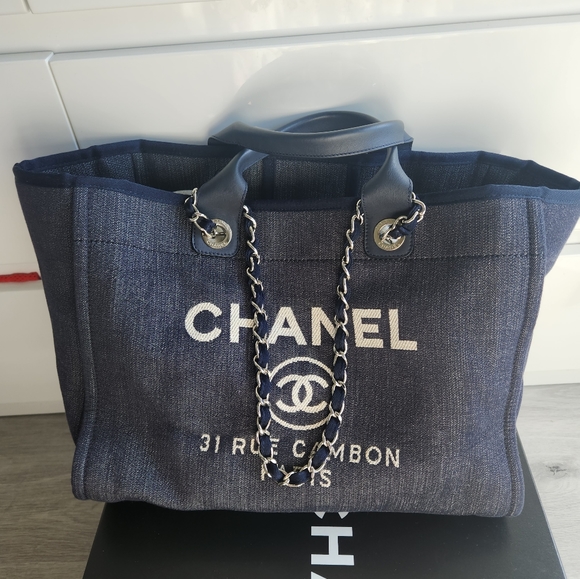 Chanel deauville large tote with box - Picture 7 of 15